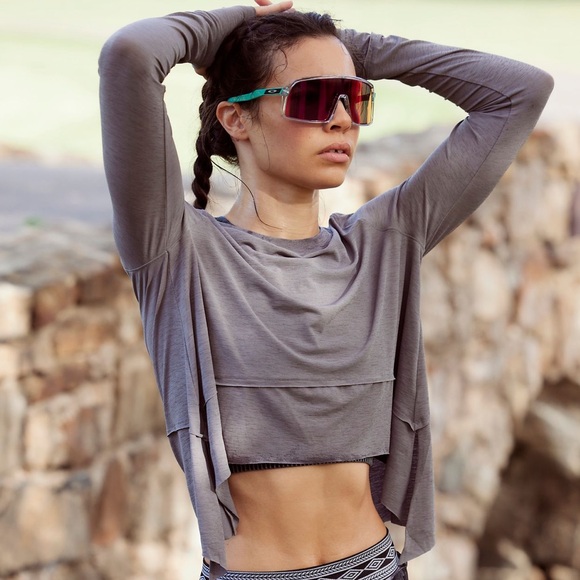 Free People FP Movement Tempo Long Sleeve in Gunmetal NWOT - Picture 1 of 6